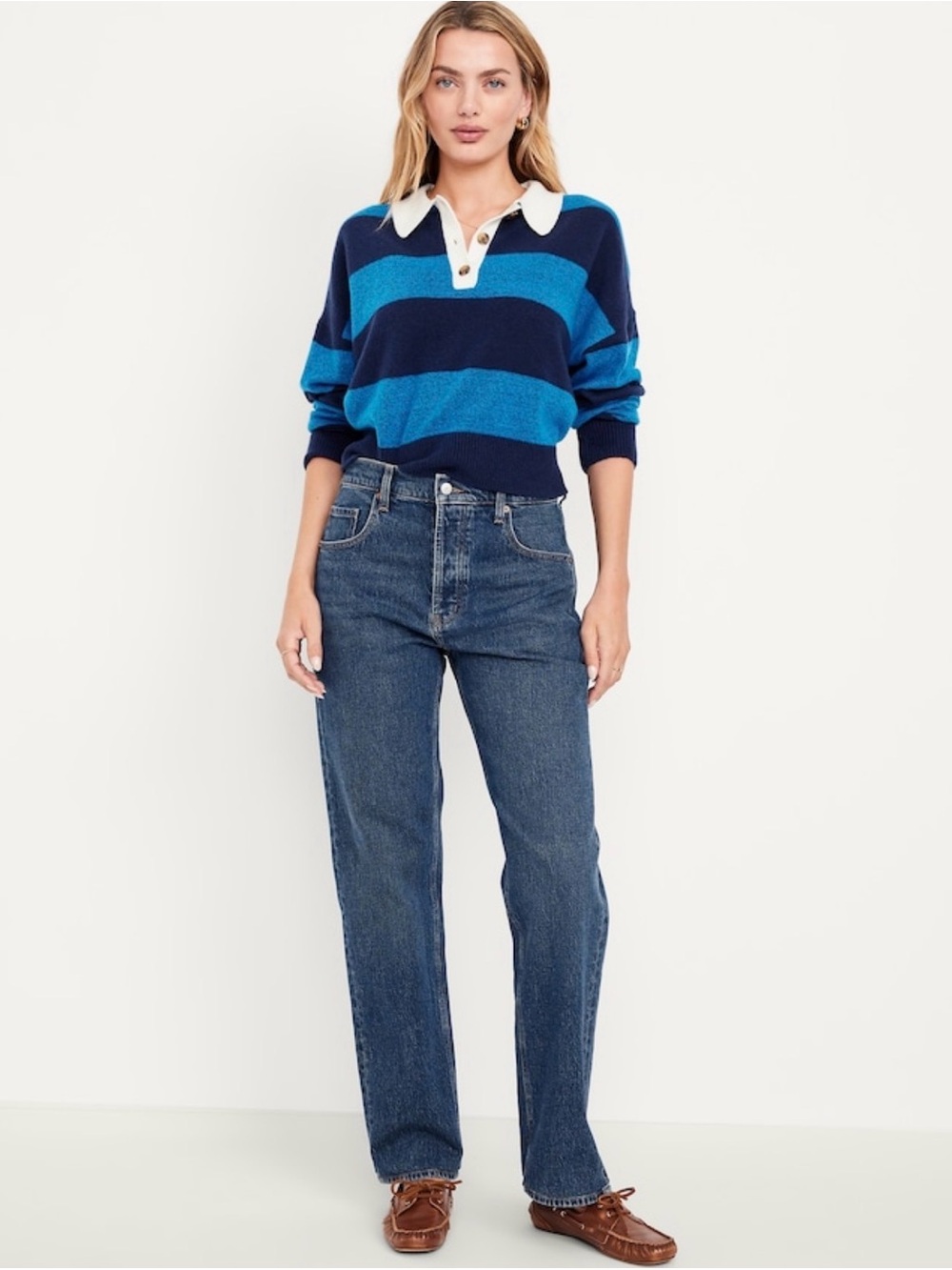 Old Navy Mid-Rise Slouchy Straight Jeans